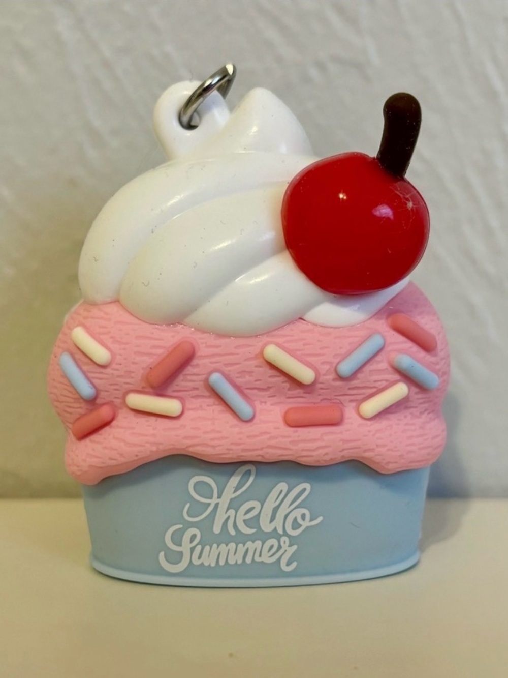 Bath & Body Works Ice Cream Sundae Sprinkles Sanitizer
Holders Summer 2026
